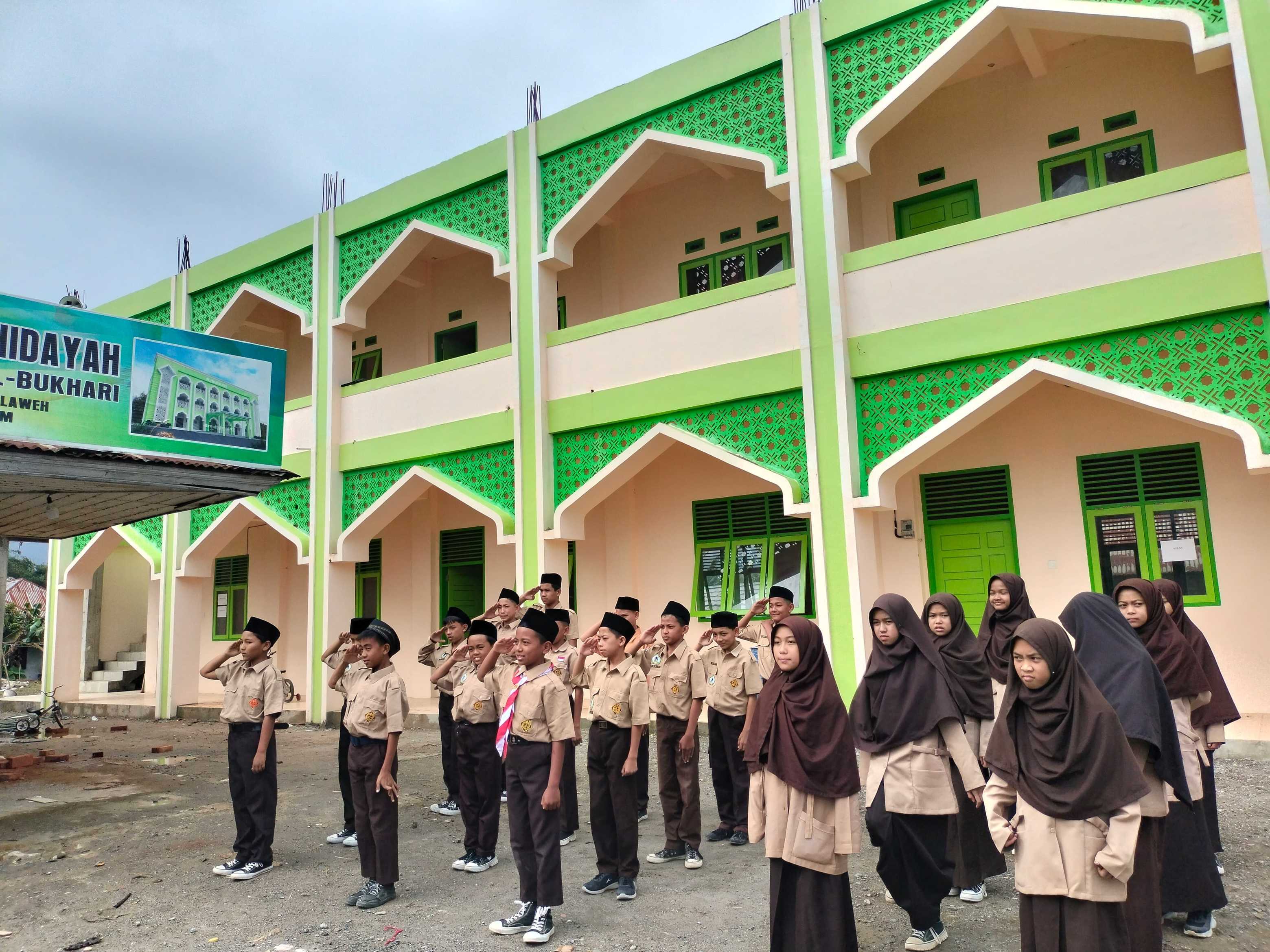 Santri Belajar Kitab